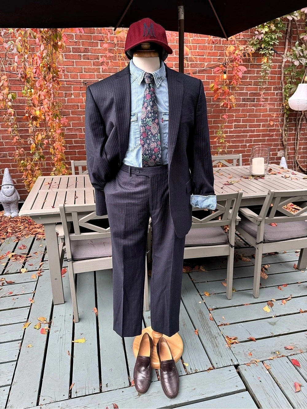 Calvin Klein Men's Wool Pinstripe Suit Size 44 R